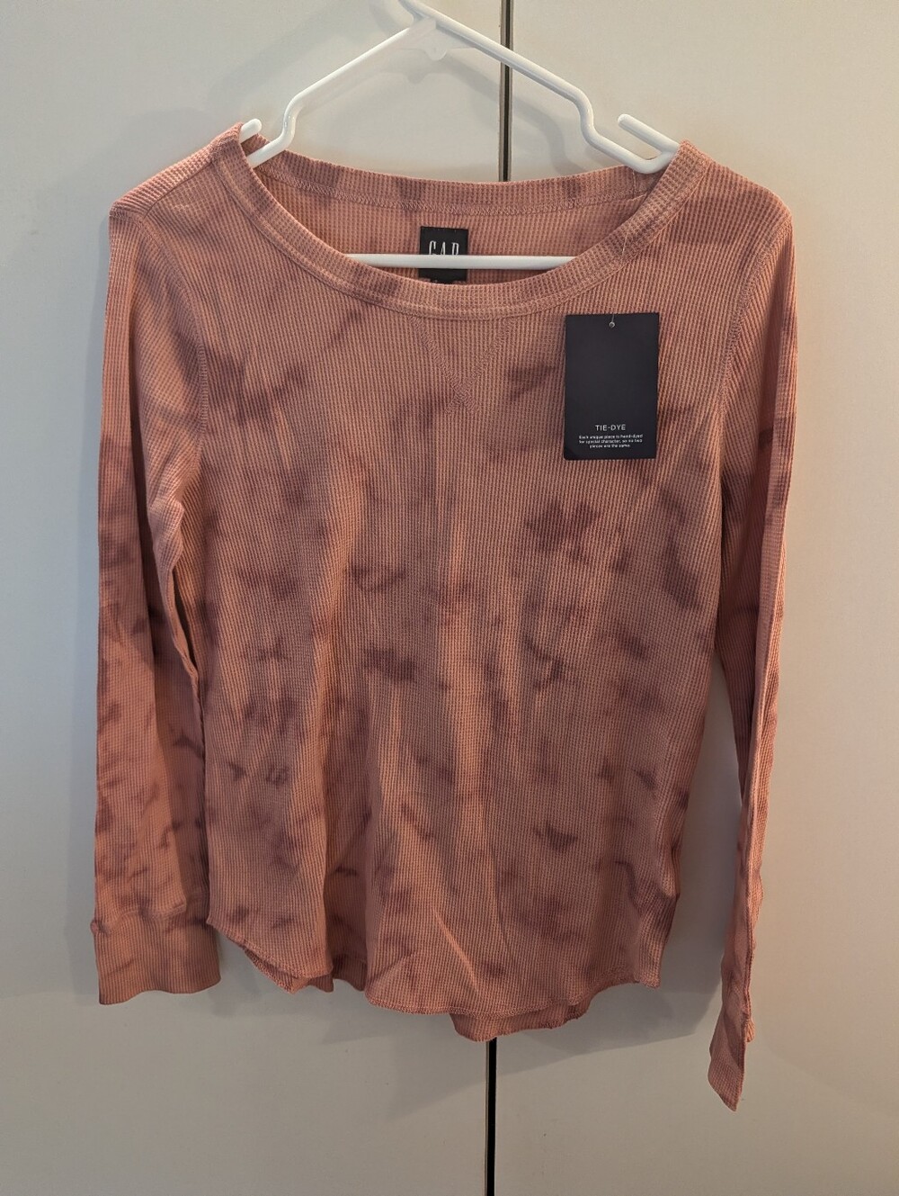 GAP Womans Small Long Sleeve Ribbed Tee - Mauve Tie-Dye NWT